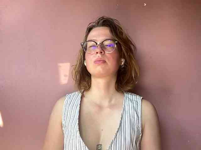 BettyLovely webcam