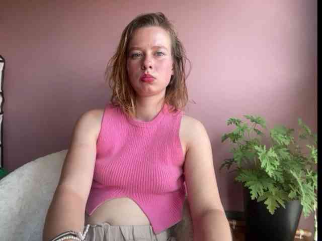 BettyLovely webcam
