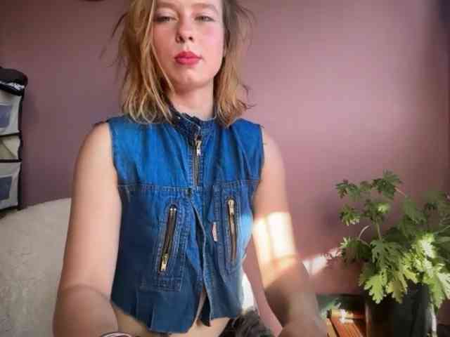 BettyLovely webcam