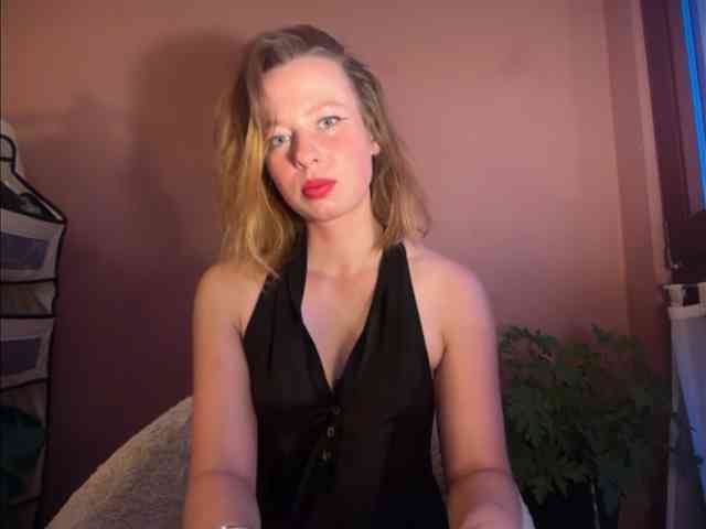 BettyLovely webcam