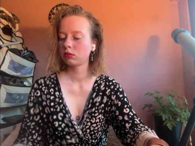BettyLovely webcam