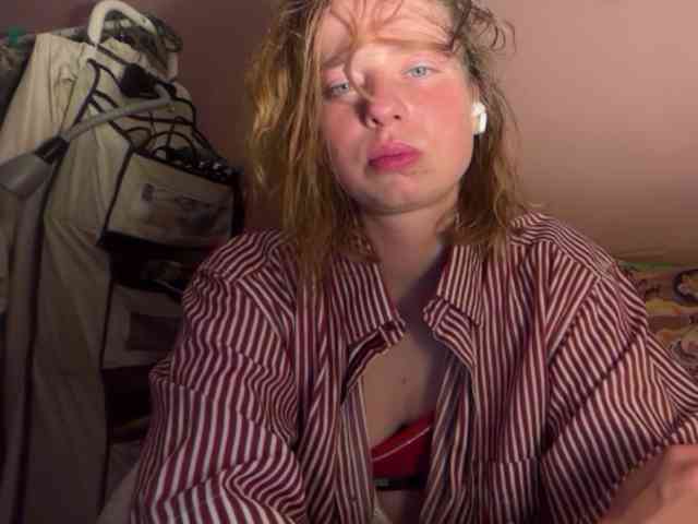 BettyLovely webcam