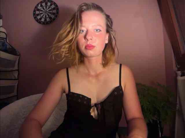BettyLovely webcam