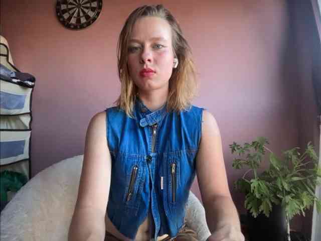 BettyLovely webcam