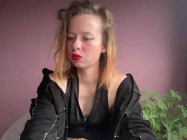 BettyLovely webcam