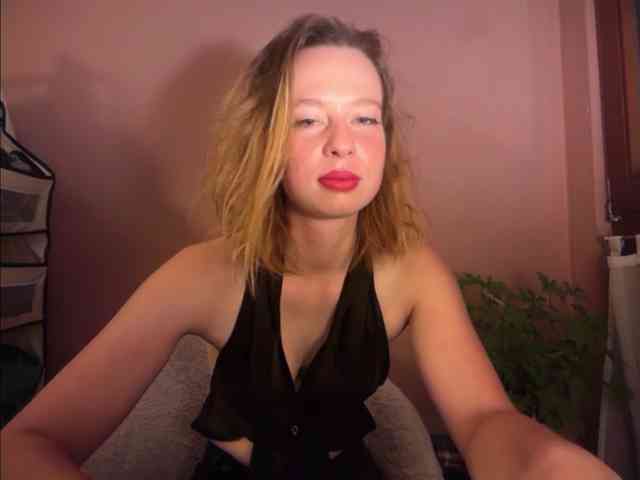 BettyLovely webcam