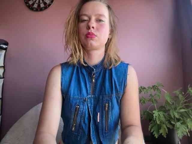 BettyLovely webcam