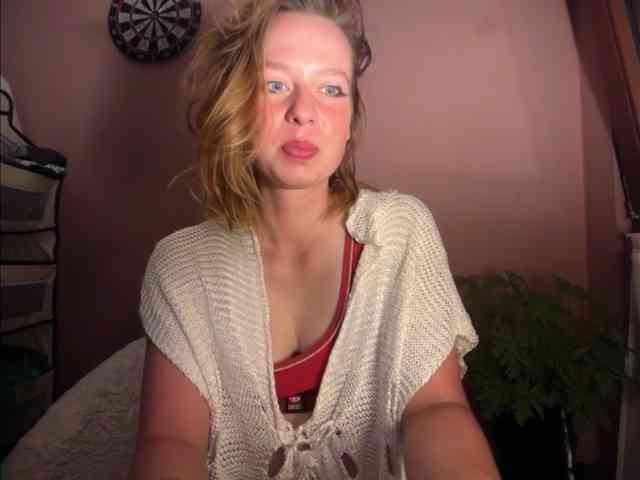 BettyLovely webcam