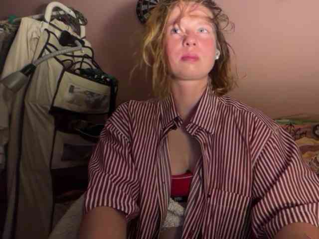 BettyLovely webcam