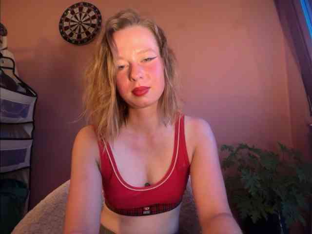 BettyLovely webcam
