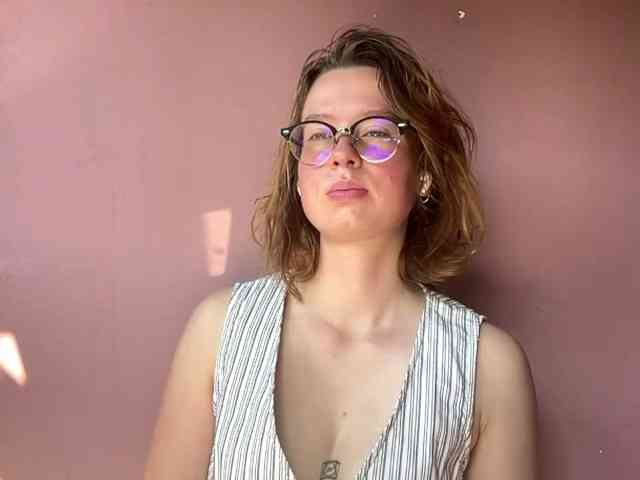 BettyLovely webcam