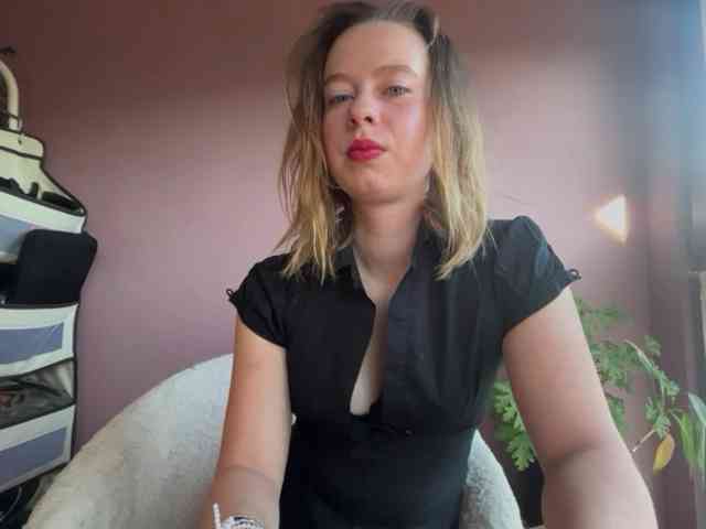 BettyLovely webcam