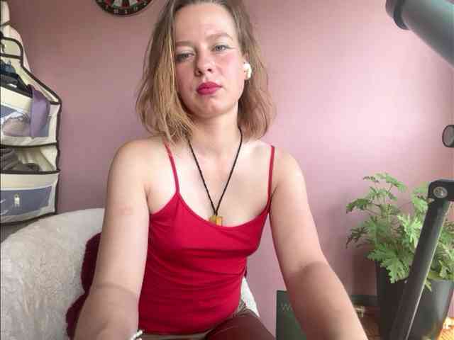 BettyLovely webcam
