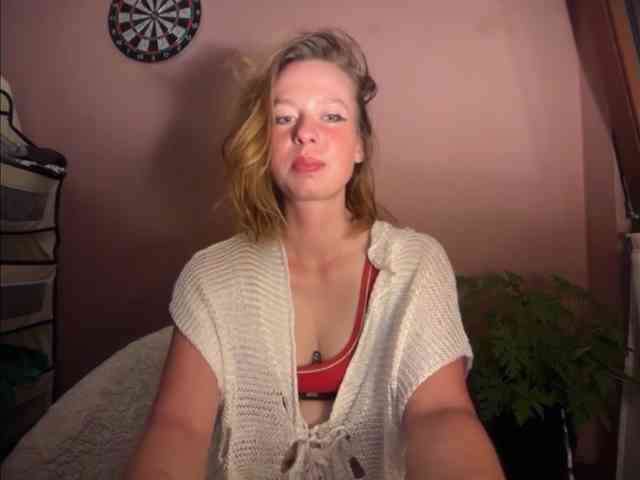 BettyLovely webcam
