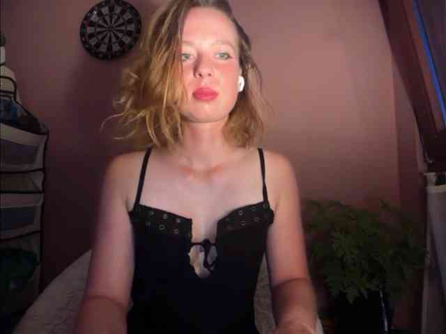BettyLovely webcam