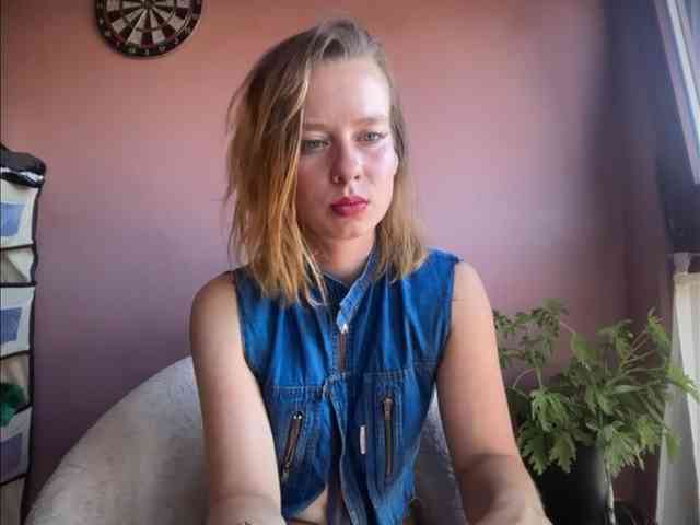 BettyLovely webcam