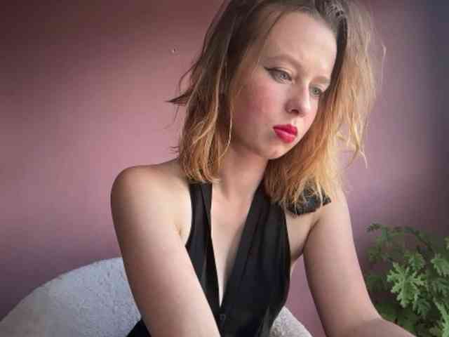 BettyLovely webcam