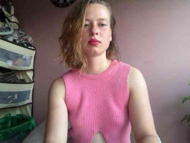 BettyLovely Live Webcam on BongaCams