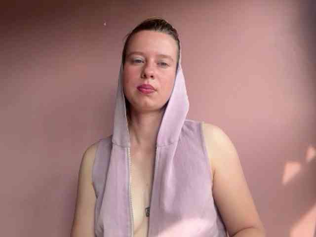 BettyLovely webcam