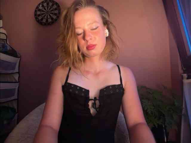 BettyLovely webcam