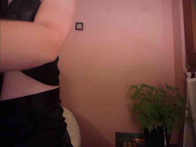 BettyLovely webcam