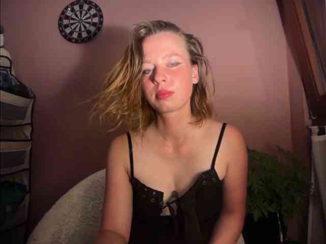 BettyLovely webcam