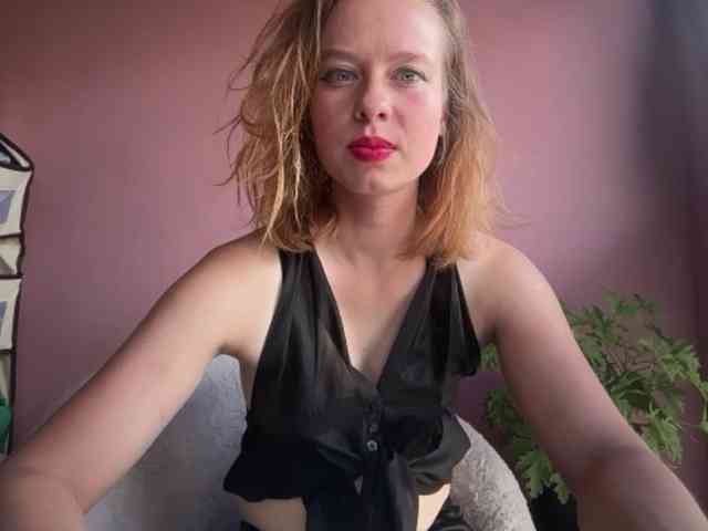 BettyLovely webcam