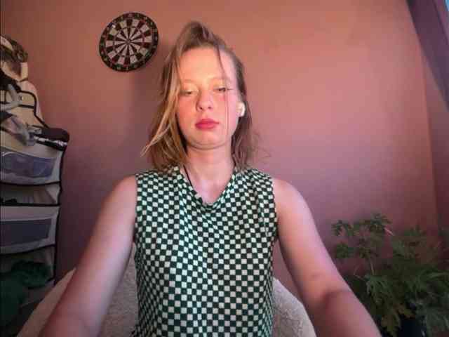 BettyLovely webcam