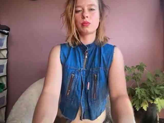 BettyLovely webcam
