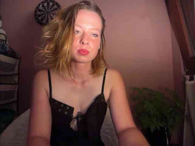 BettyLovely webcam