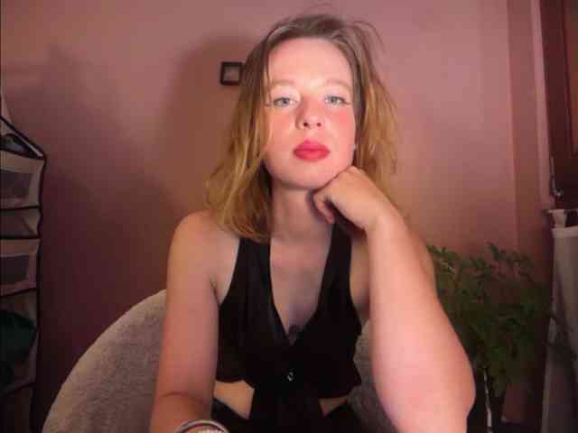 BettyLovely webcam