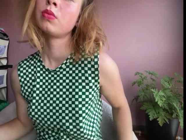 BettyLovely webcam