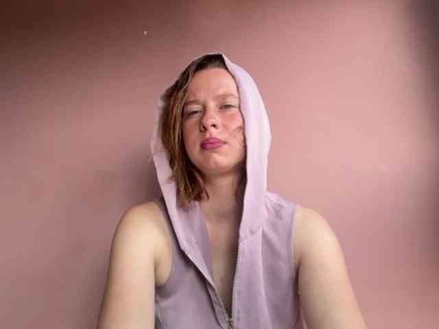 BettyLovely webcam