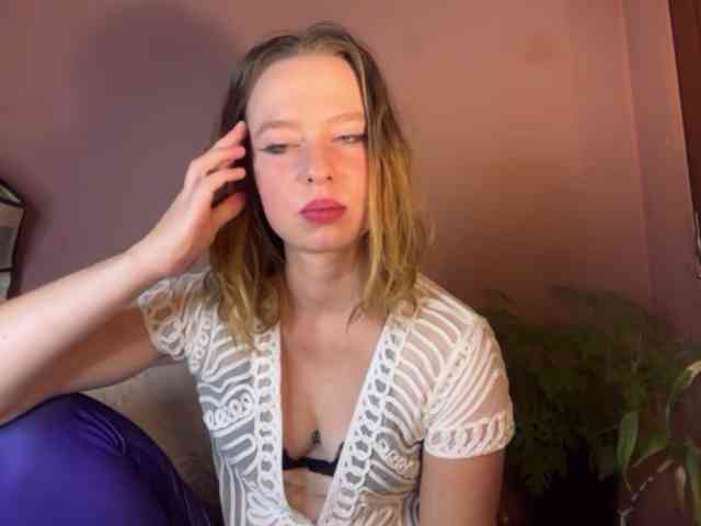 BettyLovely webcam