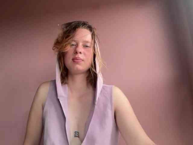 BettyLovely webcam