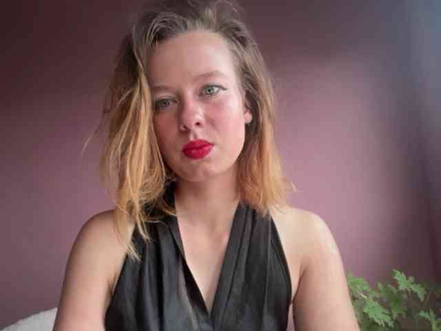 BettyLovely webcam