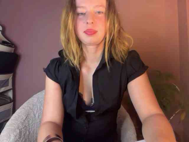 BettyLovely webcam