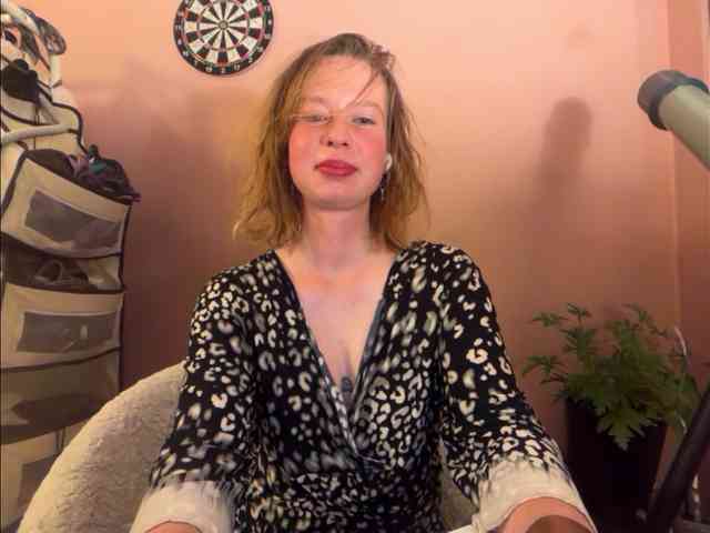 BettyLovely webcam