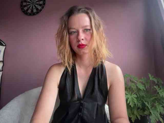 BettyLovely webcam