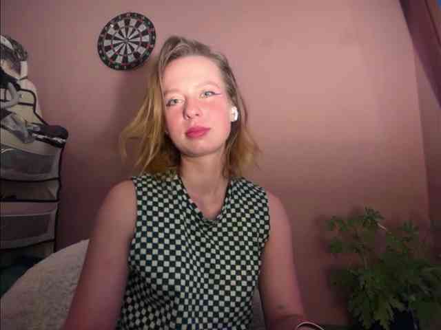 BettyLovely webcam