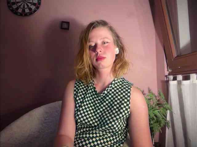 BettyLovely webcam