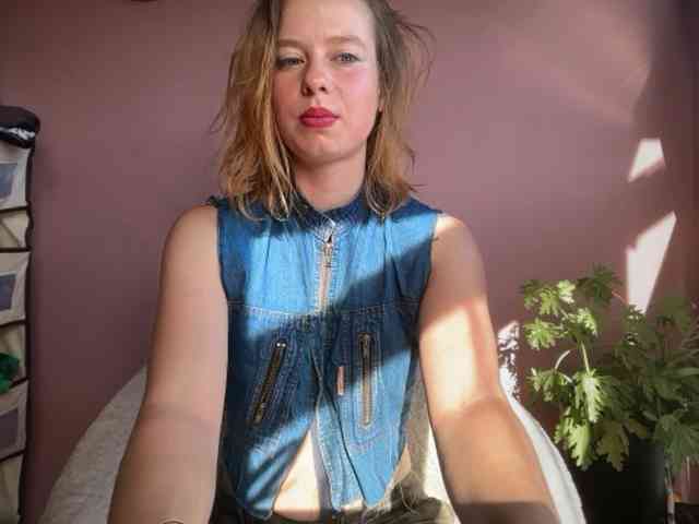 BettyLovely webcam