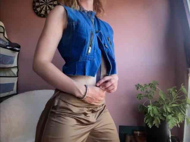 BettyLovely webcam