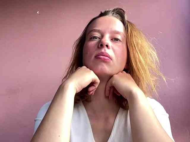 BettyLovely webcam