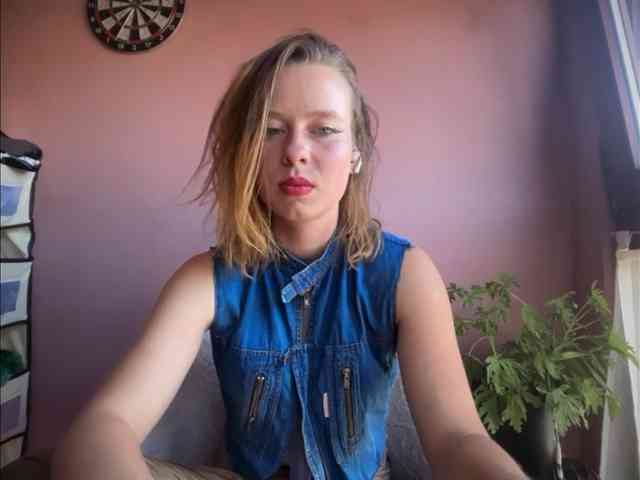 BettyLovely webcam