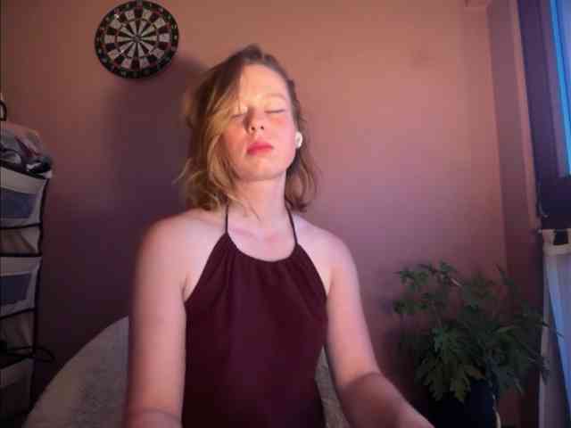BettyLovely webcam