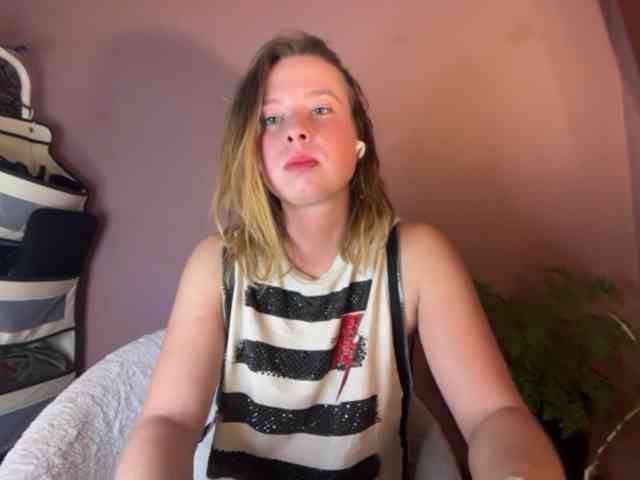 BettyLovely webcam