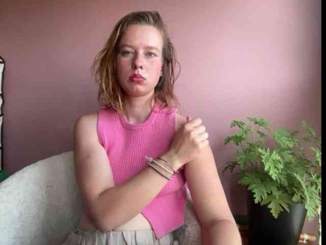 BettyLovely Live Webcam on BongaCams