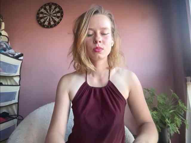 BettyLovely webcam