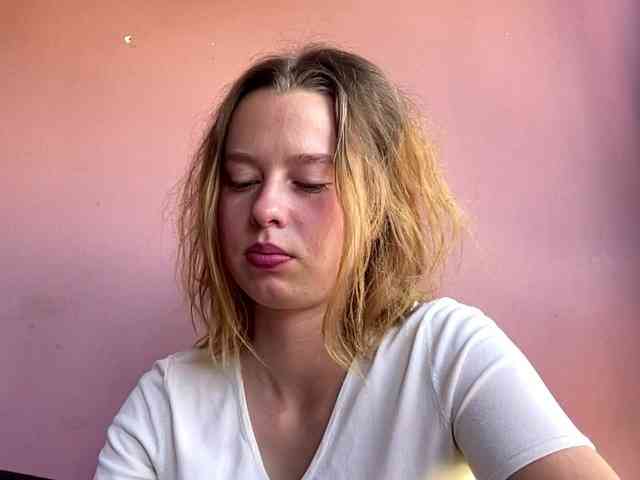 BettyLovely webcam